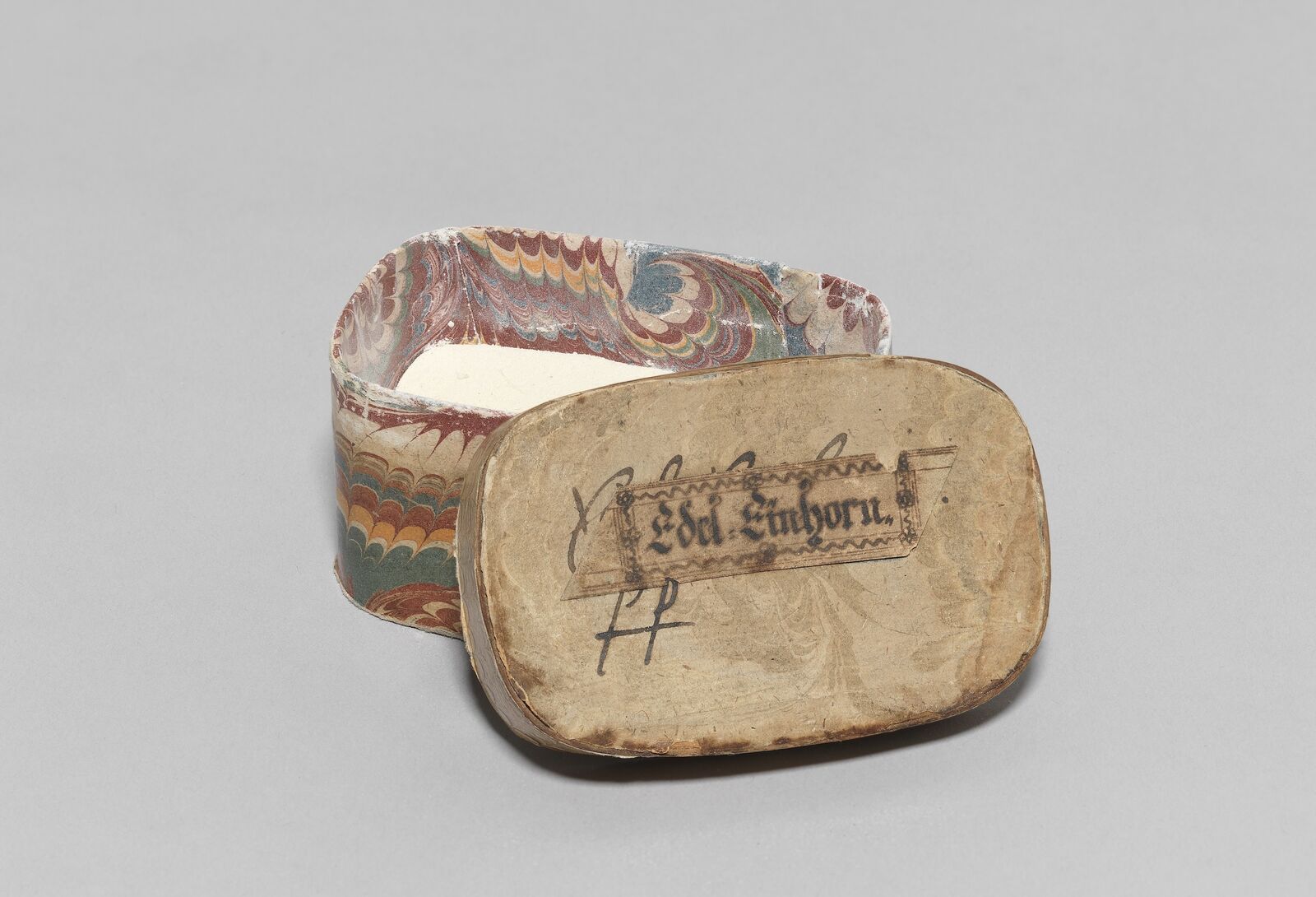 Even in the early nineteenth century, some still trusted the old magic: this bentwood box for “fine unicorn powder” comes from the Stern apothecary in Nuremberg.