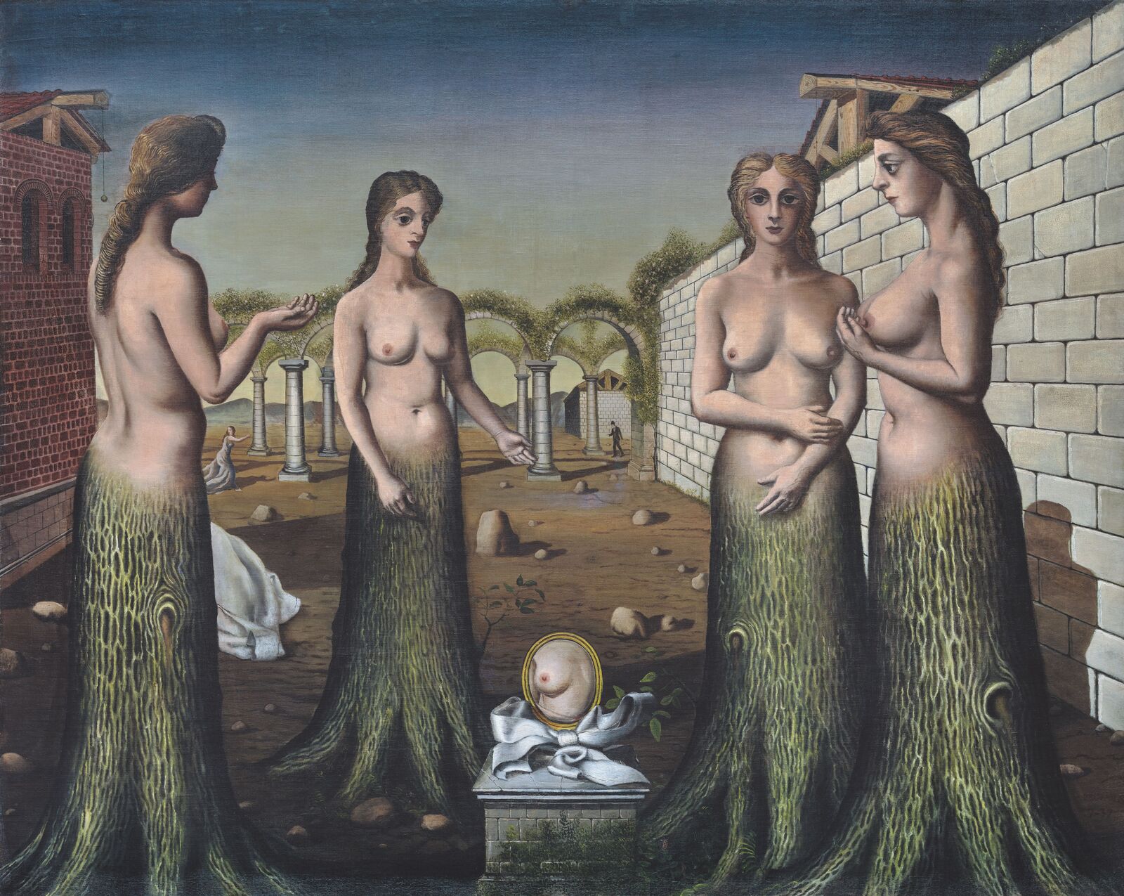 Die weiblichen Figuren in Paul Delvaux' Anbruch des Tages sind Mischwesen: halb Baumstamm, halb Mensch. Ihre Verankerung im Boden verweist auf ihre magische Anbindung an das Reich der Natur. Delvaux zeigt die Gruppe als einen Reigen, der sich um ein altarähnliches Objekt versammelt hat. Die Ikonographie ist ein Fingerzeig auf Albrecht Dürers Kupferstich Die vier Hexen aus dem Jahr 1497. 